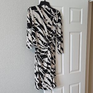 New York & Company Zebra Print Long Sleeve Dress
